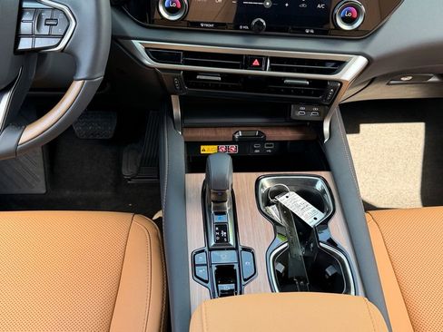 New 2026 Lexus RX 350h AWD/4WD image 10