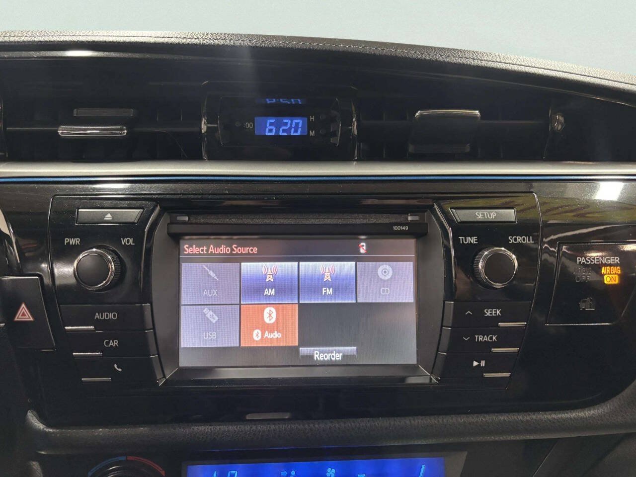 Used 2014 Toyota Corolla S FWD image 25