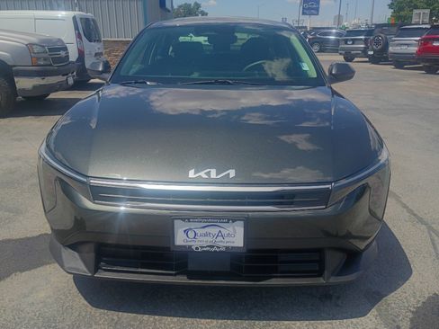 Used 2025 Kia K4 FWD image 3