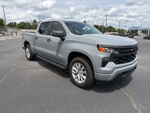Used 2024 Chevrolet Silverado 1500 Custom AWD/4WD image 6