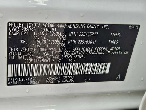 Used 2024 Toyota RAV4 LE AWD/4WD image 35