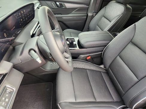 New 2025 Buick Enclave Sport Touring image 7