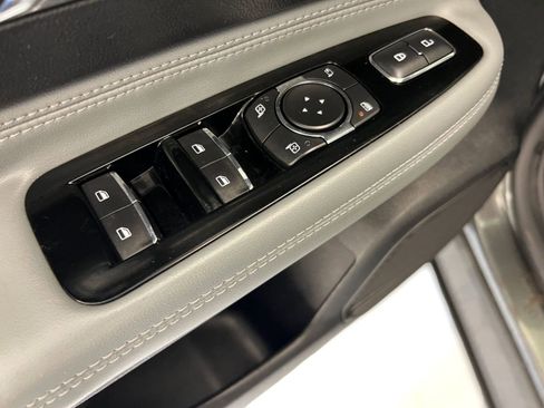 Used 2020 Lincoln Corsair FWD w/ Equipment Group 101A image 12
