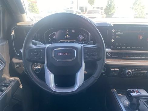 Used 2022 GMC Sierra 1500 SLT w/ SLT Premium Package AWD/4WD image 15