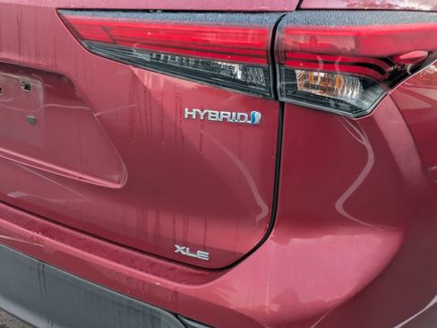 Used 2023 Toyota Highlander XLE image 8
