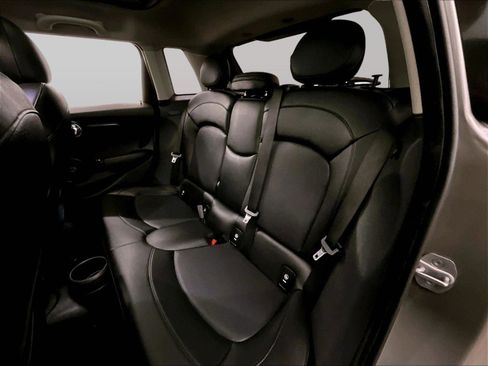 Used 2020 MINI Cooper 4-Door Hardtop w/ Premium Package image 26