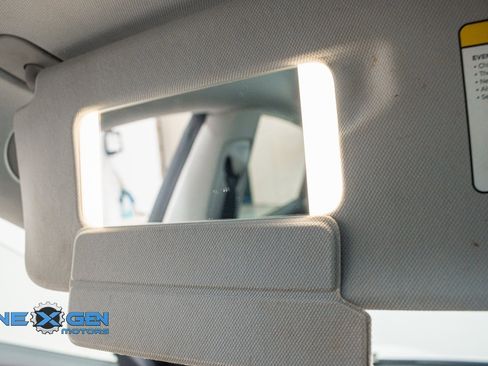 Used 2021 Tesla Model 3 Standard Range Plus image 19