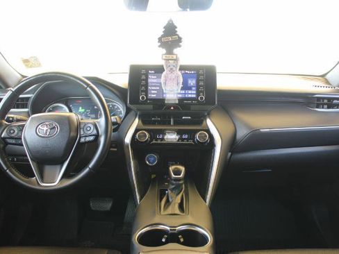 Used 2021 Toyota Venza XLE w/ Softex Package image 31