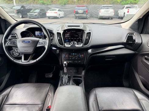 Used 2017 Ford Escape Titanium AWD/4WD image 18