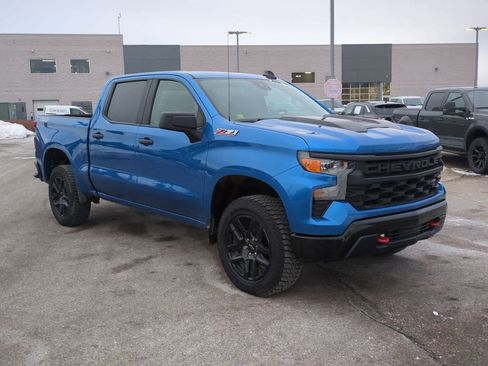 Used 2022 Chevrolet Silverado 1500 Custom Trail Boss image 2