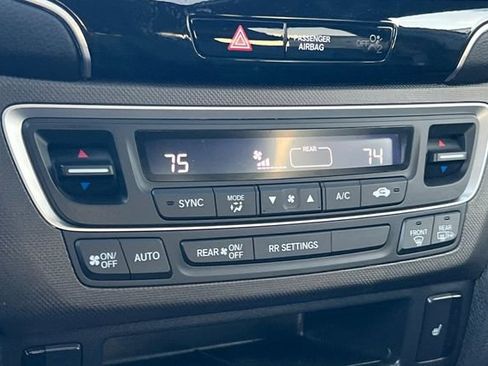 Used 2023 Honda Passport TrailSport image 24