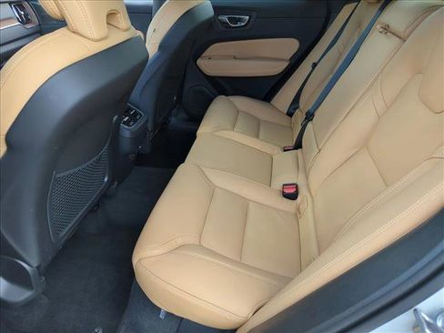 Used 2025 Volvo XC60 B5 Ultra w/ Protection Package Premier AWD/4WD image 19
