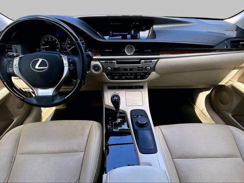 Used 2015 Lexus ES 350 w/ Premium Package FWD image 15