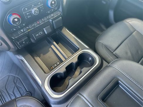 Used 2022 Chevrolet Silverado 2500 LTZ w/ LTZ Convenience Package image 21