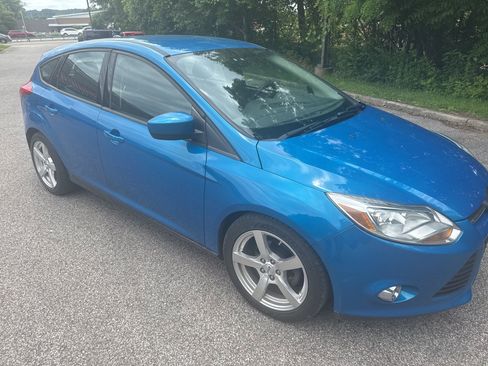 Used 2012 Ford Focus SE FWD image 4