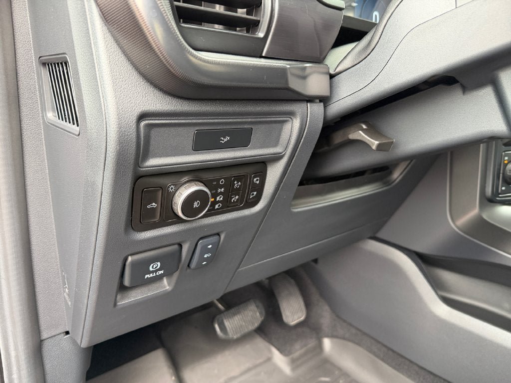 Used 2026 Ford F150 Lariat AWD/4WD image 19