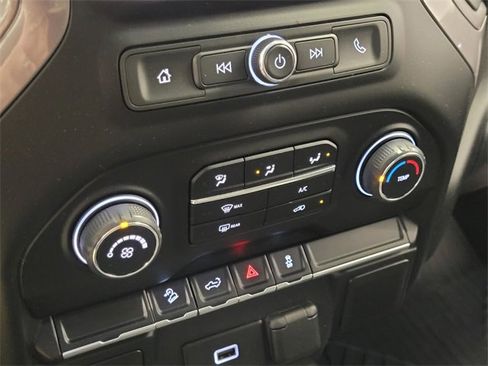 Used 2020 Chevrolet Silverado 1500 Custom Trail Boss w/ Custom Convenience Package image 19