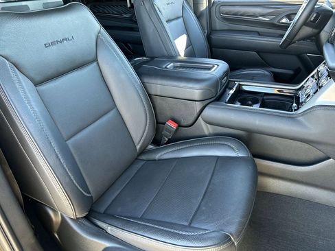 Used 2023 GMC Yukon XL Denali w/ Max Trailering Package image 28