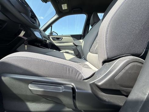 Used 2025 Subaru Forester AWD/4WD image 12