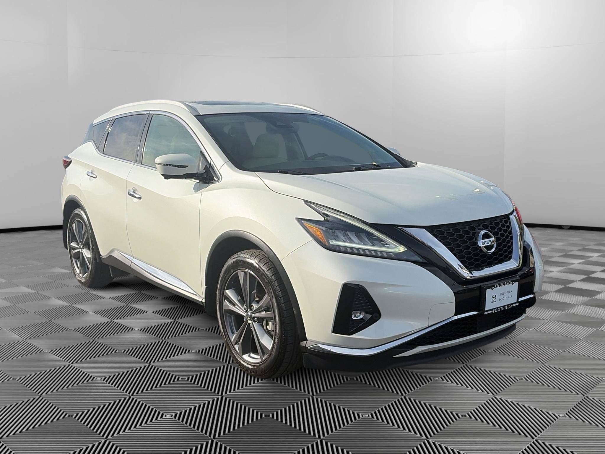 Used 2020 Nissan Murano Platinum AWD/4WD image 1