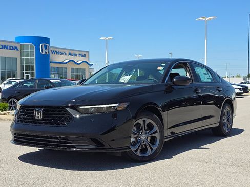 New 2026 Honda Accord EX-L image 1