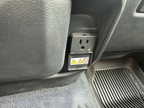 New 2026 RAM 1500 Warlock AWD/4WD image 29