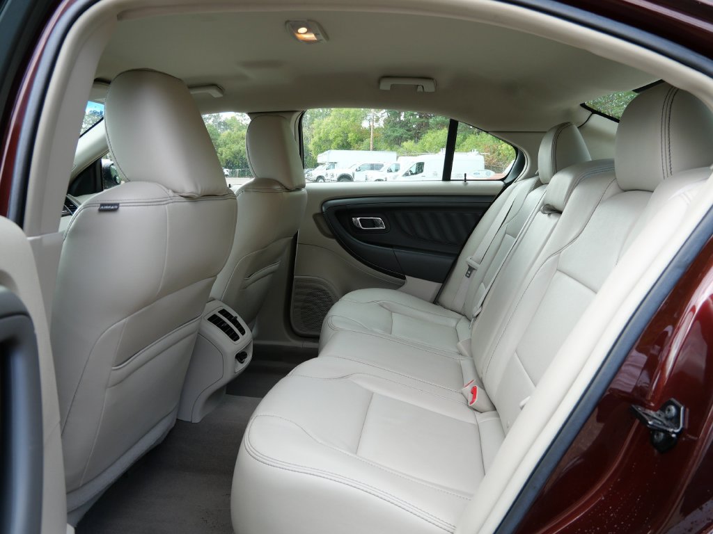 Used 2010 Ford Taurus SEL AWD/4WD image 19