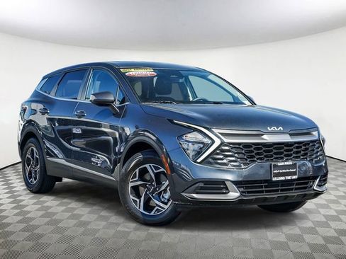 Certified 2023 Kia Sportage LX image 2