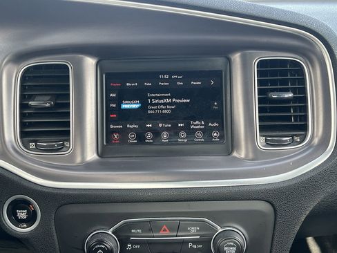 Used 2020 Dodge Charger SXT w/ Leather Interior Group image 4