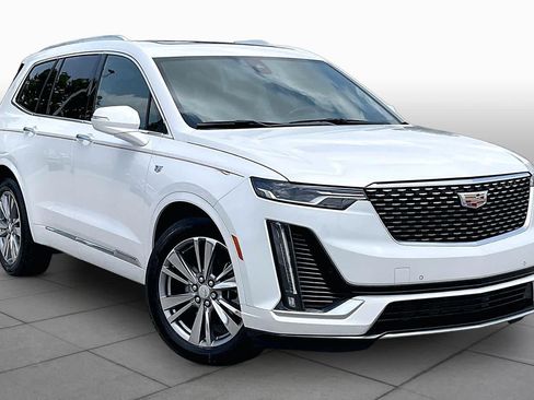 Used 2024 Cadillac XT6 Premium Luxury w/ LPO, Floor Liner Package FWD image 3