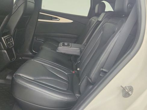Used 2020 Lincoln Nautilus FWD w/ Equipment Group 101A image 20