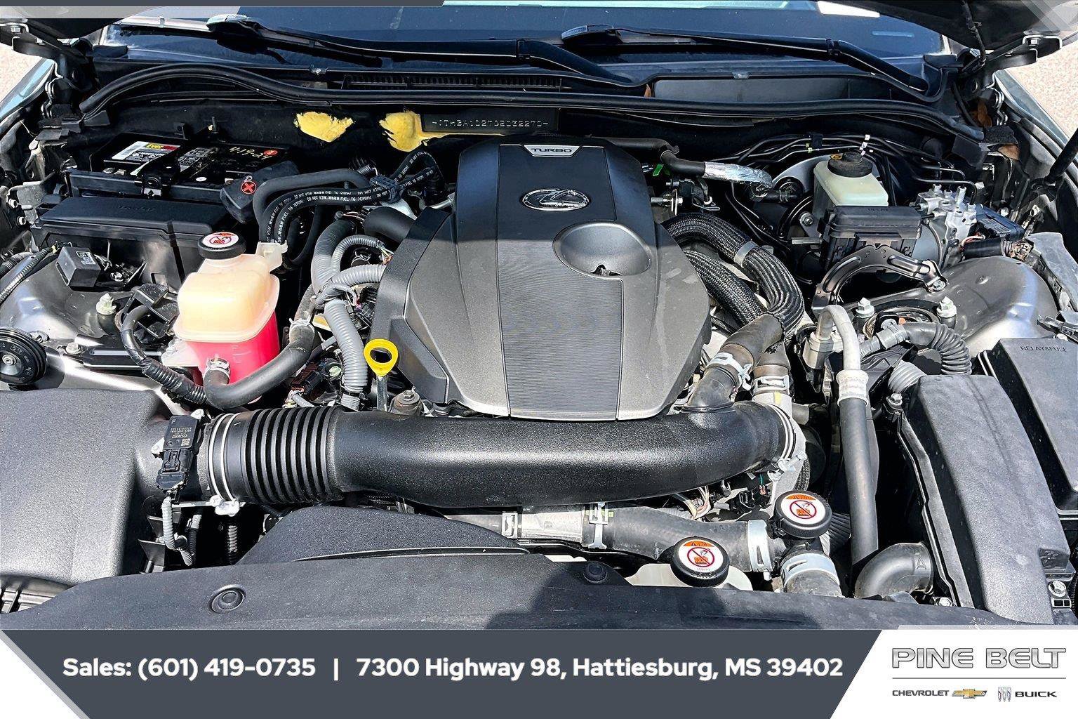 Used 2016 Lexus IS 200t RWD image 8