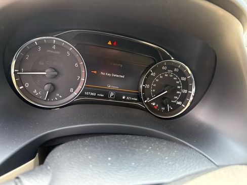 Used 2020 INFINITI QX80 Luxe w/ All-Season Package RWD image 9