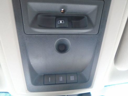 Used 2018 RAM 1500 Big Horn image 28