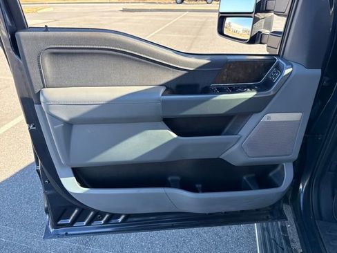 Used 2022 Ford F150 Lariat w/ Equipment Group 502A High image 24