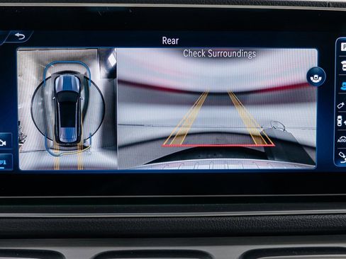 Used 2024 Mercedes-Benz GLS 450 4MATIC image 22