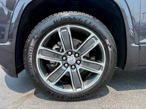 Used 2019 GMC Acadia Denali w/ LPO, Floor Liner Package AWD/4WD image 38