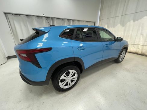 New 2026 Chevrolet Trax LS FWD image 4