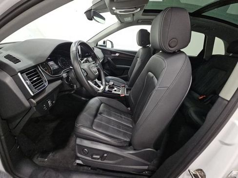 Used 2021 Audi Q5 2.0T Premium w/ Convenience Package AWD/4WD image 6