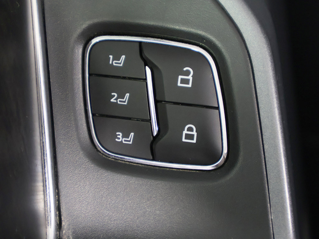 Used 2024 Ford F250 Lariat w/ Lariat Ultimate Package AWD/4WD image 36
