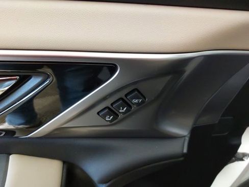 Certified 2024 Subaru Outback Limited AWD/4WD image 18