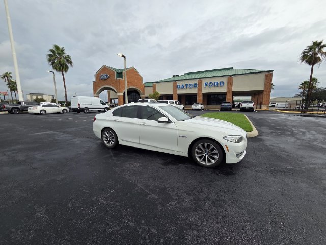 Used 2016 BMW 528i xDrive Sedan w/ Premium Package AWD/4WD image 2