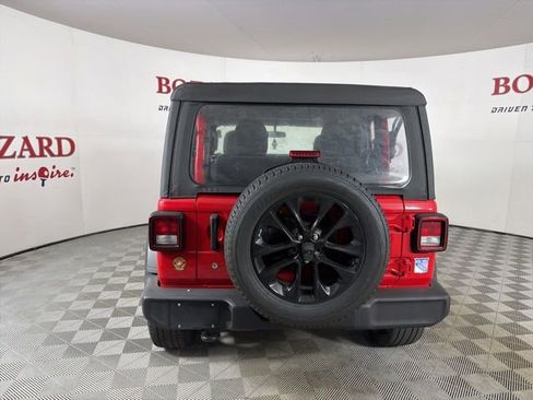 Used 2021 Jeep Wrangler Sport AWD/4WD image 7
