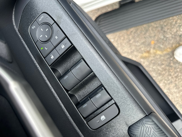 New 2026 Toyota 4Runner Platinum AWD/4WD image 24