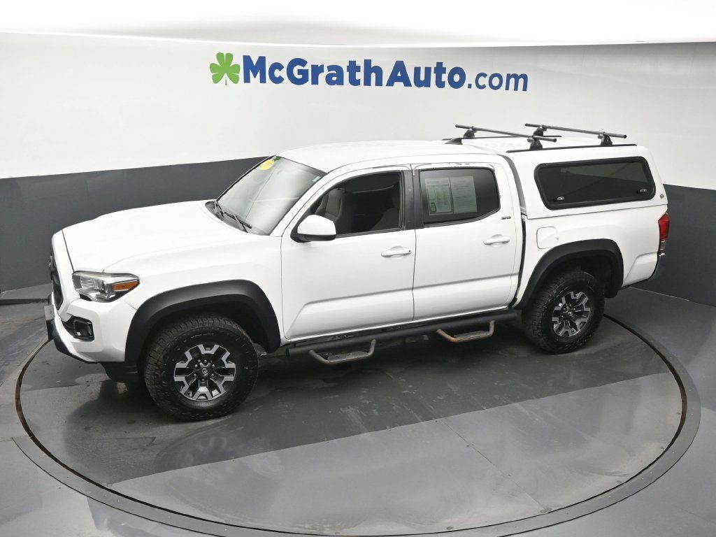 Used 2017 Toyota Tacoma SR5 w/ Tow Package AWD/4WD image 22