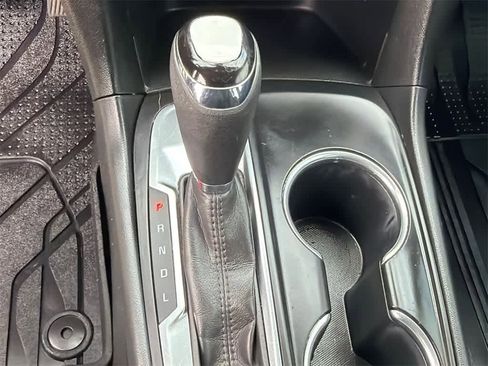 Used 2020 Chevrolet Equinox LT image 31