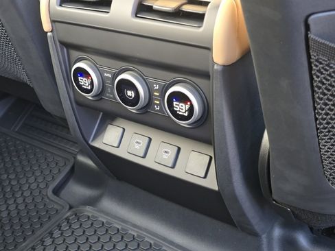 New 2025 Land Rover Defender 110 S image 34