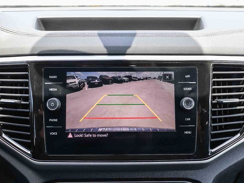 Used 2022 Volkswagen Atlas SE FWD image 26