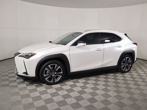 Certified 2024 Lexus UX 250h FWD image 8