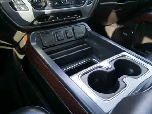 Used 2017 GMC Sierra 1500 SLT w/ SLT Premium Package image 33